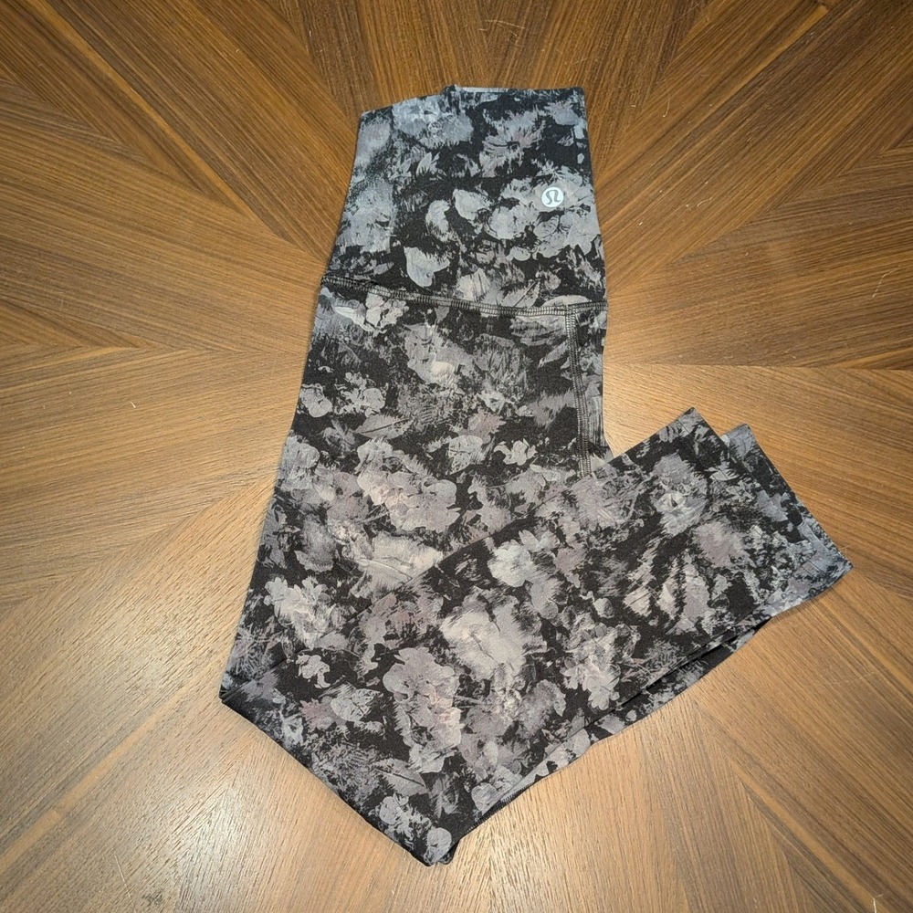 Lululemon High Rise Leggings Womens Grey Floral Camo Excellent 21 Inseam Yoga